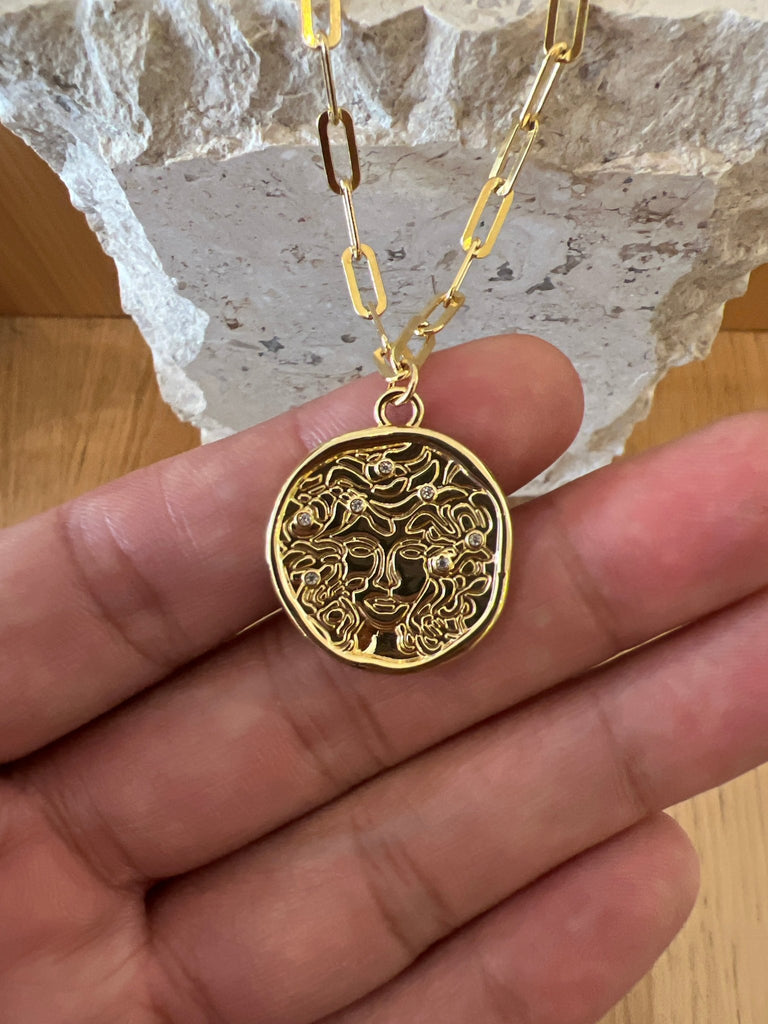 Filaki Medusa Link Chain Necklace in Gold - Unincorporated