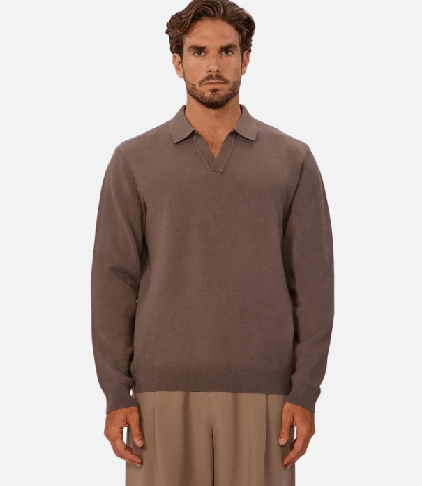 Industrie The Wynslow Polo Knit in Chestnut - Unincorporated