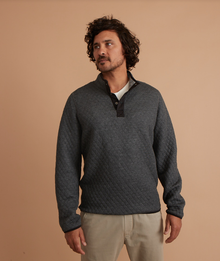 Marine-Layer-Corbet-Reversible-Pullover-in-Charcoal-Mid-Heather-Grey3