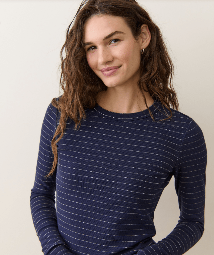 Marine Layer Lexi Rib Sun - In Longsleeve Crew Tee in Navy/Gold - Unincorporated