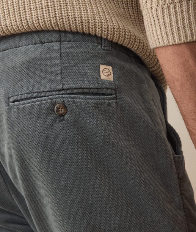 Marine Layer Saturday Moleskin Chino Slim Straight in Balsam Green - Unincorporated