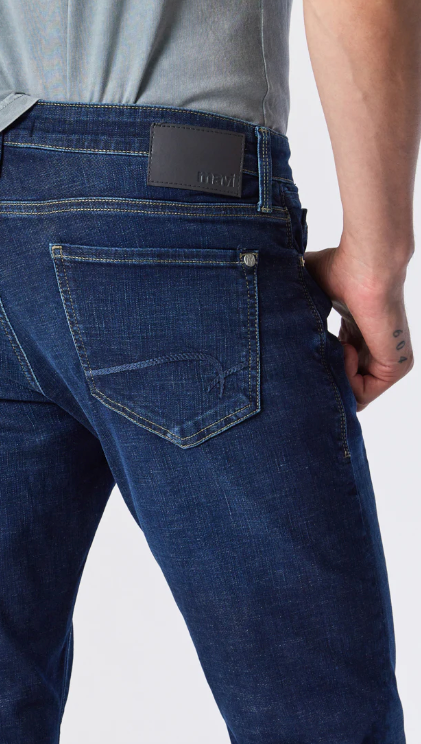 Mavi-Jake-Slim-Leg-Jeans-in-Mid-Organic-Move4