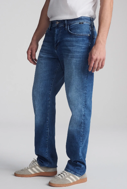Mavi-Matt-Relaxed-Straight-Leg-Jeans-in-Dark-Brushed-Feather-Blue3