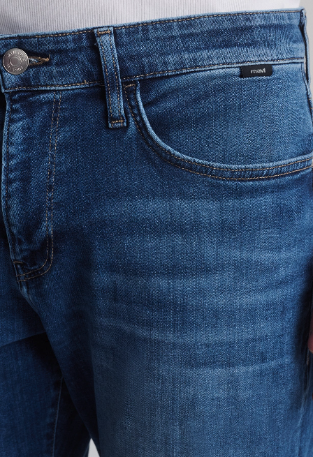 Mavi-Matt-Relaxed-Straight-Leg-Jeans-in-Dark-Brushed-Feather-Blue5