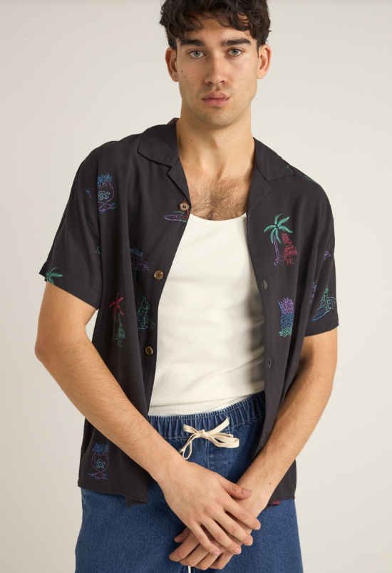 Rhythm_Vibes_Shortsleeve_Shirt_in_Black2