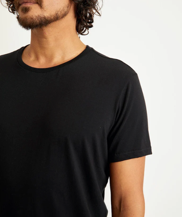 Marine_Layer_Signature_Crewneck_in_Black3