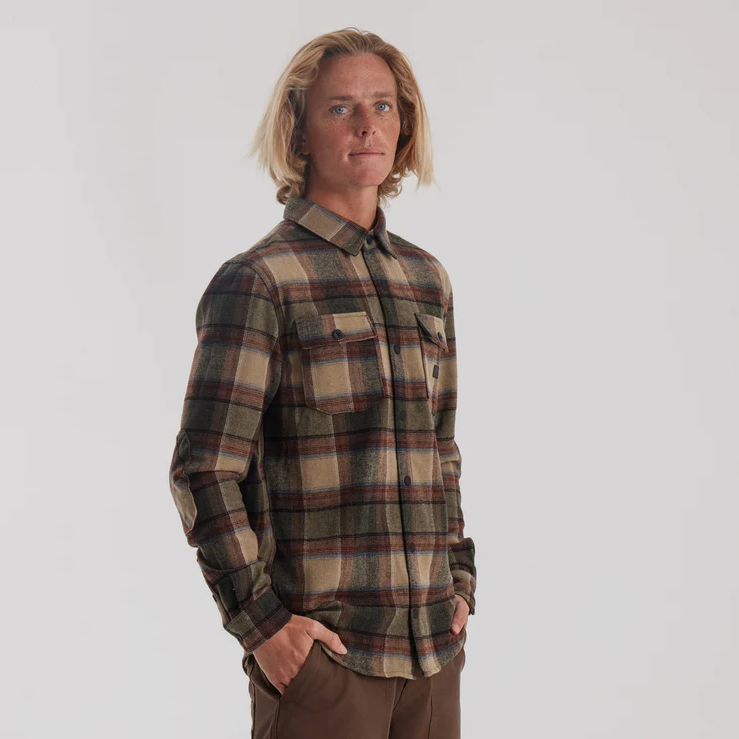 Roark_Nordsman_Longsleeve_Flannel_in_Hillside3