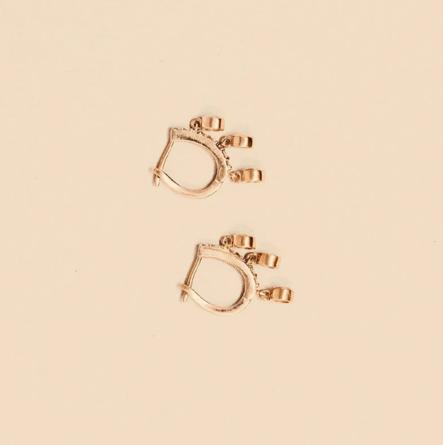 Filaki_Triple_Drop_Huggies_in_Gold4