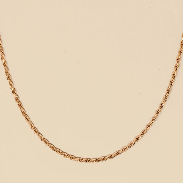 Filaki-Rope-Chain-Necklace-in-Gold3