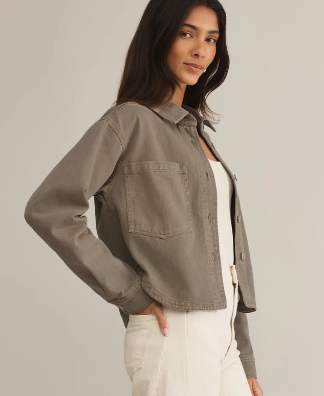 Z-Supply-All-Day-Cropped-Denim-Jacket-in-Pebble-Moon3