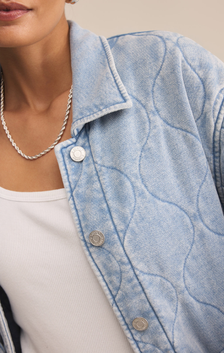 Z-Supply-Boulder-Knit-Denim-Jacket-in-Washed-Indigo4